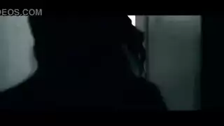 تجلس على الوجه ولحس