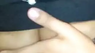 مدام عاهره في المستشفي مع ولد صغير
