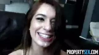 صحي وهي تنيكه