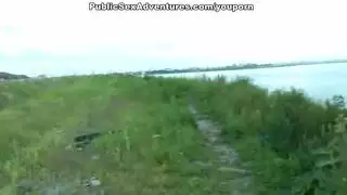 تخفى اعجابها بابن زوجها