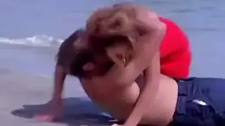 شفاه عربية في جلسة تقبيل صريحة