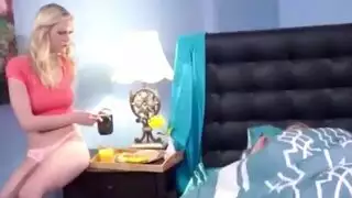 تبادل الأسرة الإيروتيكي: حركة إيلاج مزدوج مكثفة