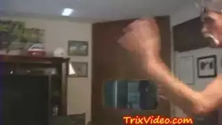 السوالف المشهورات في مشاهد جنس جماعي عنيف