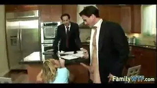 سحاق إبوني مقص ولحس عميق بالألسنة
