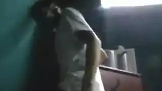 عاهرة كبيرة تأخذ جماع مزدوج في فيلم نيك عنيف