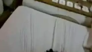 أثداء عملاقة في مشهد إباحي صريح