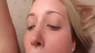 سكس قوي بين البنات: لحس الفرج والمزيد