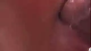 ملكات البلع العميق: لا شيء سوى بورن البلع