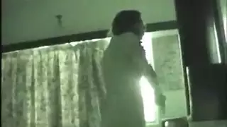 أنيميشن: رضاعة أثداء كبيرة وأفعال جنسية قوية