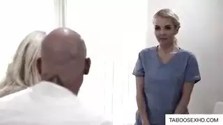 ماراثون جماع مؤخرة عملاقة ملء كل الفتحات بعنف