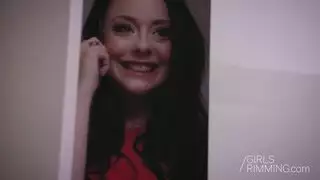 حبيب يعري نفسه، تدليك يدوي يتحول إلى جلسة جنس جامحة