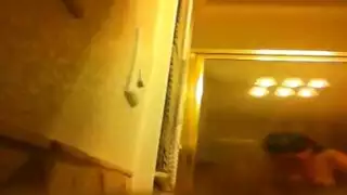جنس شرجي عنيف مع موظفة سكك حديدية شقراء