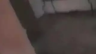 امه تعمل حالها مريضة لكي يعتني بها