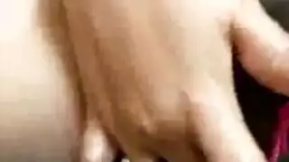 زوجة لاتينا في جلسة استمناء إباحية حلوة