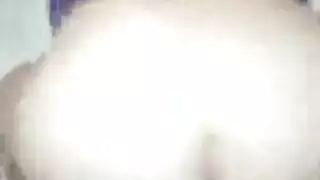استمناء كامل الجسد يؤدي إلى قذف متفجر من عميل متألم