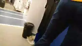 شابان مفتولان يتخيلان إيلاج مزدوج لأزواج عاهرين