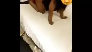 خيال مشاركة الزوجة: جلسة دياثة صريحة لزوجين خليجيين