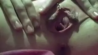 بنت ممحونة ع الكاميرا