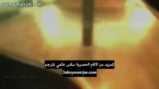 مترجم مثير في علاقة ثلاثية صريحة – خيال جنسي مكثف