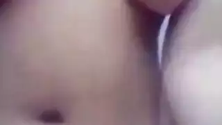 يوجا جنسية صريحة مع مغنيات مثيرات