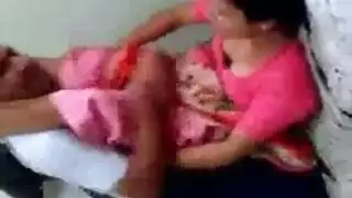 بعد أن يشاركها والدها، الشقراء تريد إيلاج مزدوج
