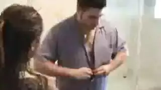اجتماع مكتبي يتحول إلى جنس كلابي قوي