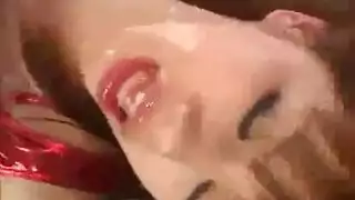 تعذيب من طبيب جنسية و وضع ادوات ضخمة