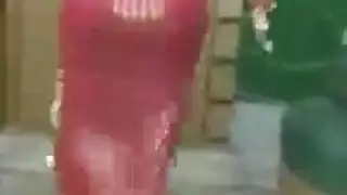 رقص أم شامبو وهز الطيز جديد سكس