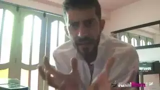 الشقراء تمص وتضاجع ثلاثة فحول في ثلاثي إباحي