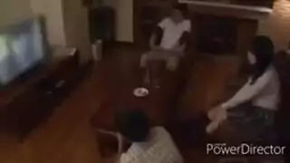 صديق ابنتي قضيبه لاينتصب