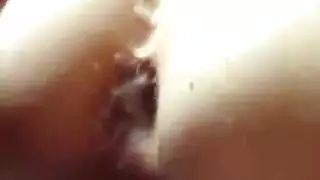 جنس شرجي صريح مع حمراء الشعر في منزل فارغ