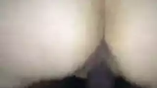اللعنة شقراء جميلة الملاعين أحمر الشعر لأنها تشعر بالرضا، في حين أن زوجها في العمل