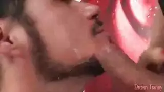 أودري تخلع ملابسها الداخلية المثيرة وتنتهي بحصول نائب الرئيس على قذف على وجهها
