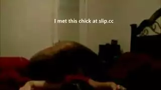 الفتيات الشقيّات يلعبن مزحة جنسية لتسلية صديقهن المفضل