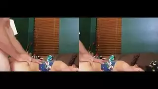 يمص رقبتها لحد ما تتعور فيها