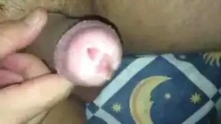 إباحية مقرّبة: إسكات وتلطيخ بواسطة فتاة شفاهها حمراء