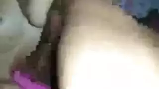 خدعة البلياردو: مراهقة بريئة تُملأ بسائل شاعر غني