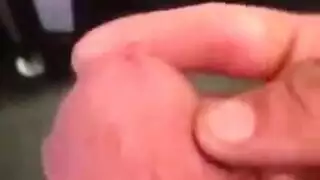 خيال الحلق العميق: أشلي تخدم القضيب الصلب لشريكها