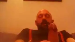 الحب الأخوي يتحول إلى فيلم إباحي ثلاثي صريح