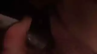 مهبل أم ناضجة شيطانية يُدكّ في فيلم إباحي ليلي