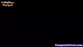 ديوث ينكون مرته امامه يم دكتور