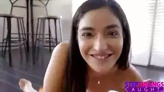 أخته تغريه مترجمم