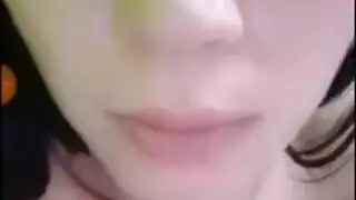 نجمت الإباحية ميمي مارتينيز تُخلع ملابسها وتُمارس الجنس بقوة