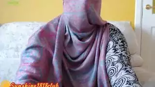 مهرجان جنسي صريح لفتيات الكاميرا العربيات لشهر يونيو