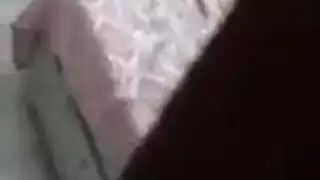 فتاة تركية مثيرة تتلقى زبين في علاقة ثلاثية