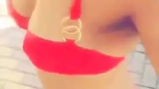 شفايف كس ماجدة المبللة تنشق