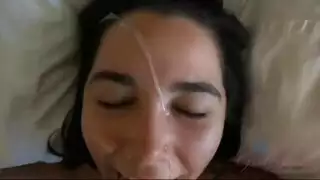 نيك قوي في السرير نايمه على بطنه