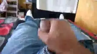 حركة جنس فموي عميق مع عارضة وقحة وهواي