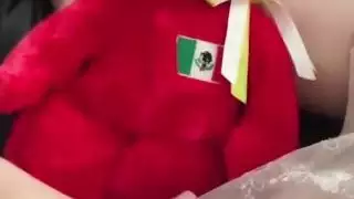 صنم غذائي غريب يتحول إلى فيديو إباحي قوي وعاري