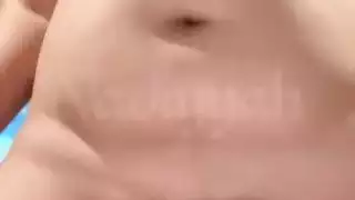 العربية فرخ عارية تماما وإغاظة مع لها الثدي الطبيعية الكبيرة وضيق مشعر كس